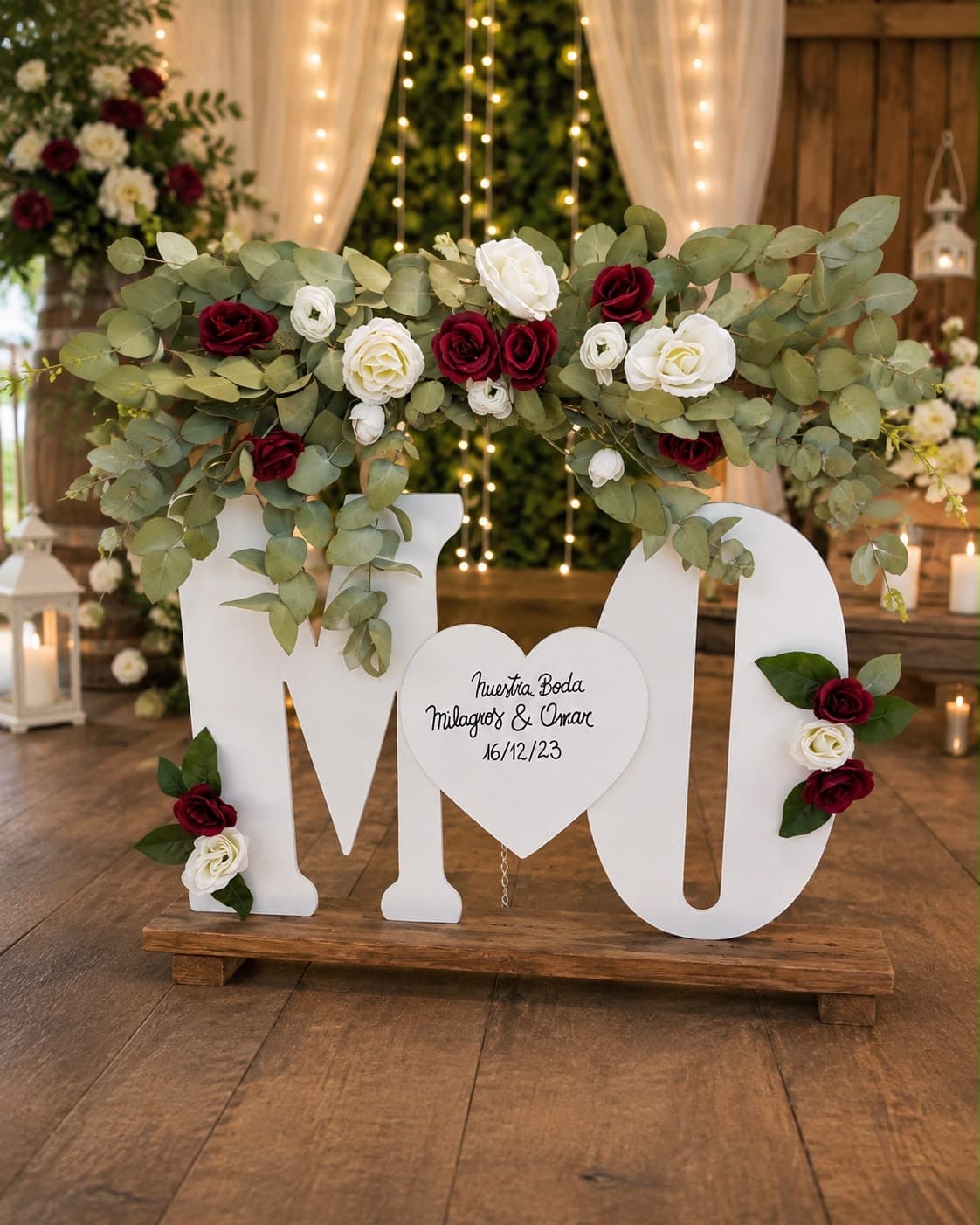 Iniciales, diseño de Flora Eventos Florales