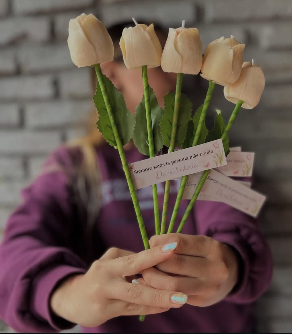 Velas Forma de Rosa, diseño de Flora Eventos Florales